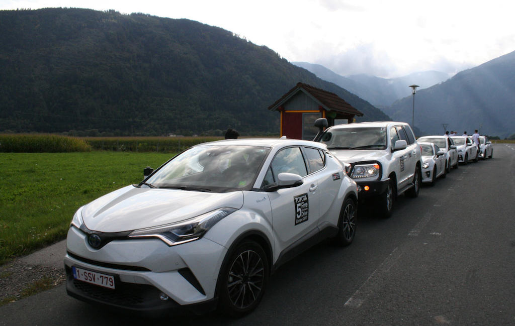 Toyota'dan 5 kıtaya sürüş