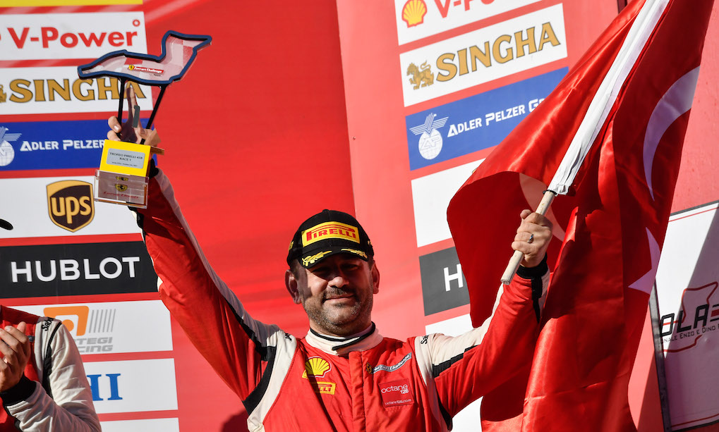 Milli pilot Galip Atar rüzgar gibi esti!