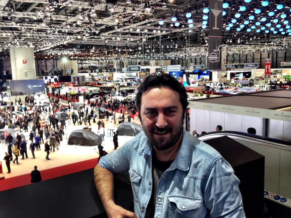 Emre Özpeynirci'nin annesi vefat etti!