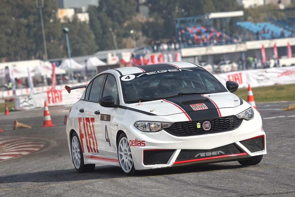 Pistte gençler gururlandırdı