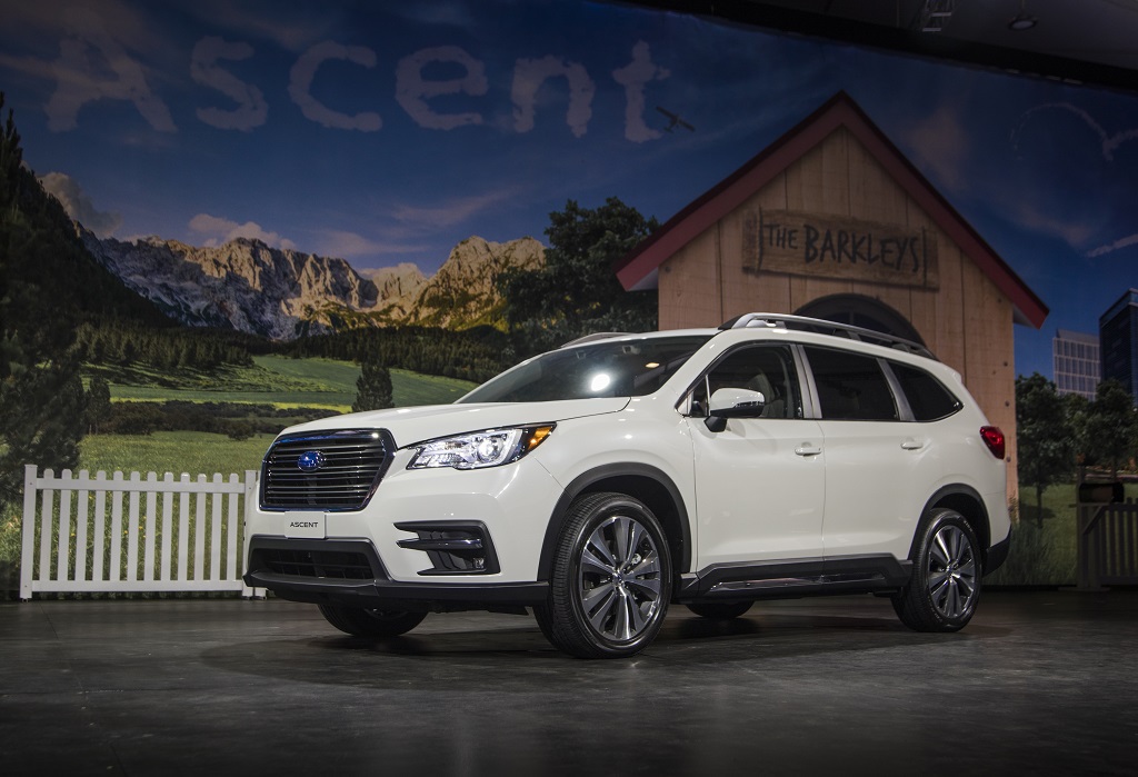 Subaru en büyük SUV'u Ascent'i tanıttı