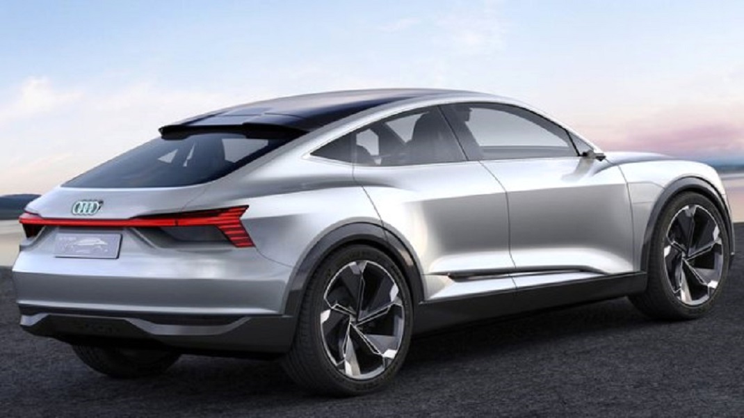 Audi, elektrikli otomobili E-TRON'un ön satışlarına başladı