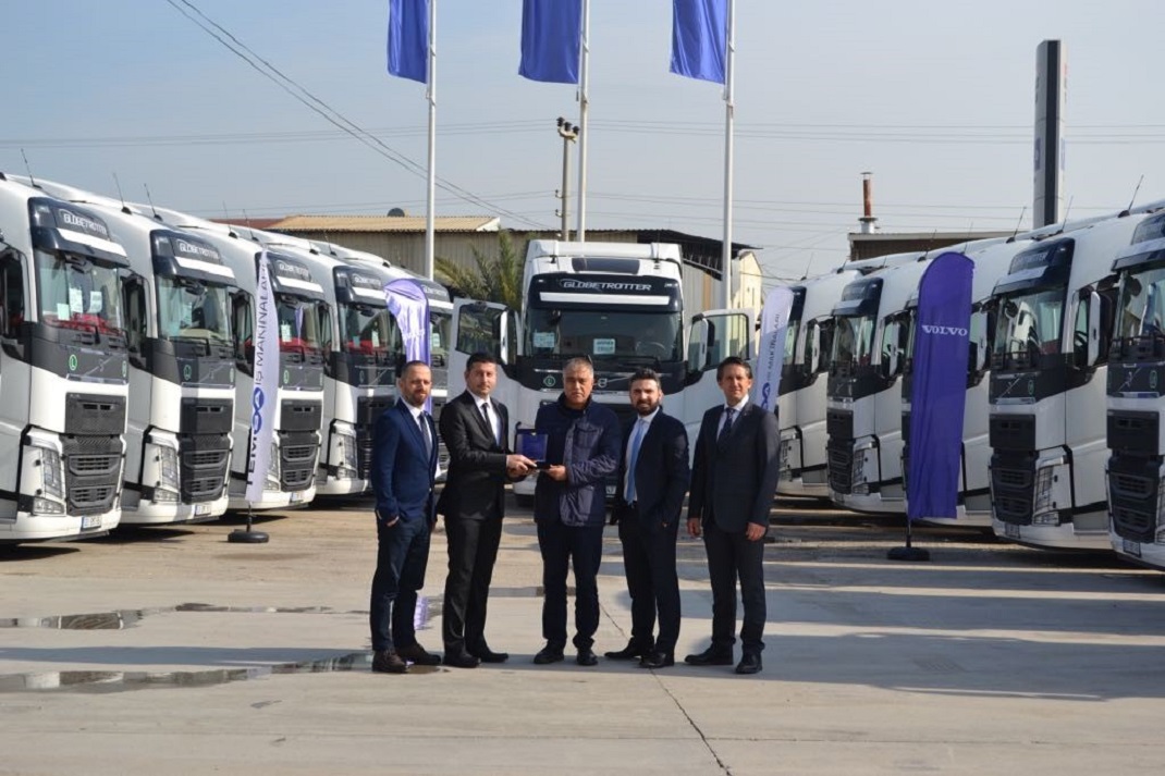 Temsa İş Makinaları, ARI-HAN Group’a 15 Volvo Trucks teslim etti