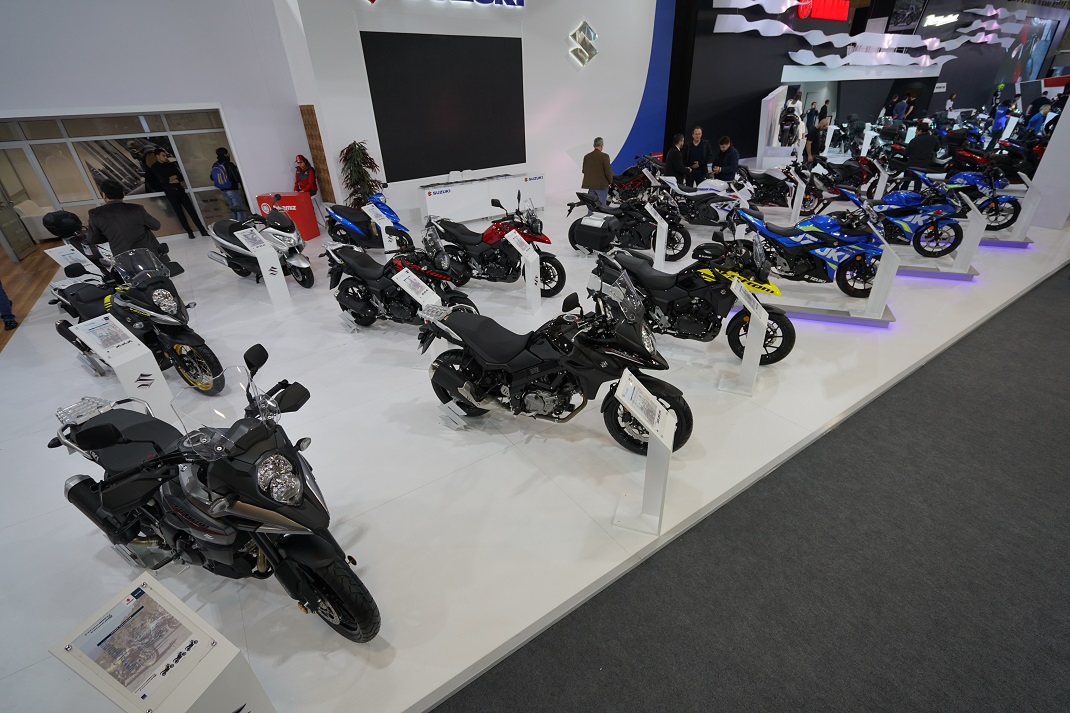10. Motobike İstanbul renkli görüntülerle başladı