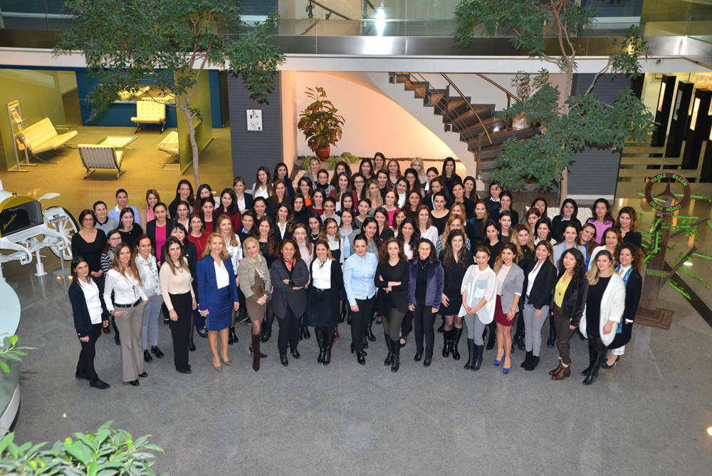 Mercedes-Benz Türk, otomotiv sektöründe kadın gücüne inanıyor