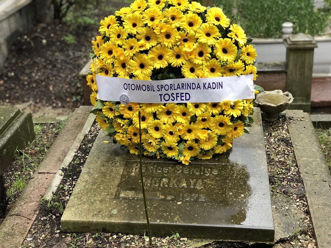 İlk Türk kadın otomobil yarışçısı Samiye Cahid Morkaya mezarı başında anıldı