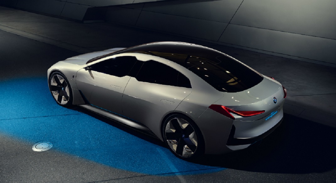 Karşınızda Yeni BMW i4