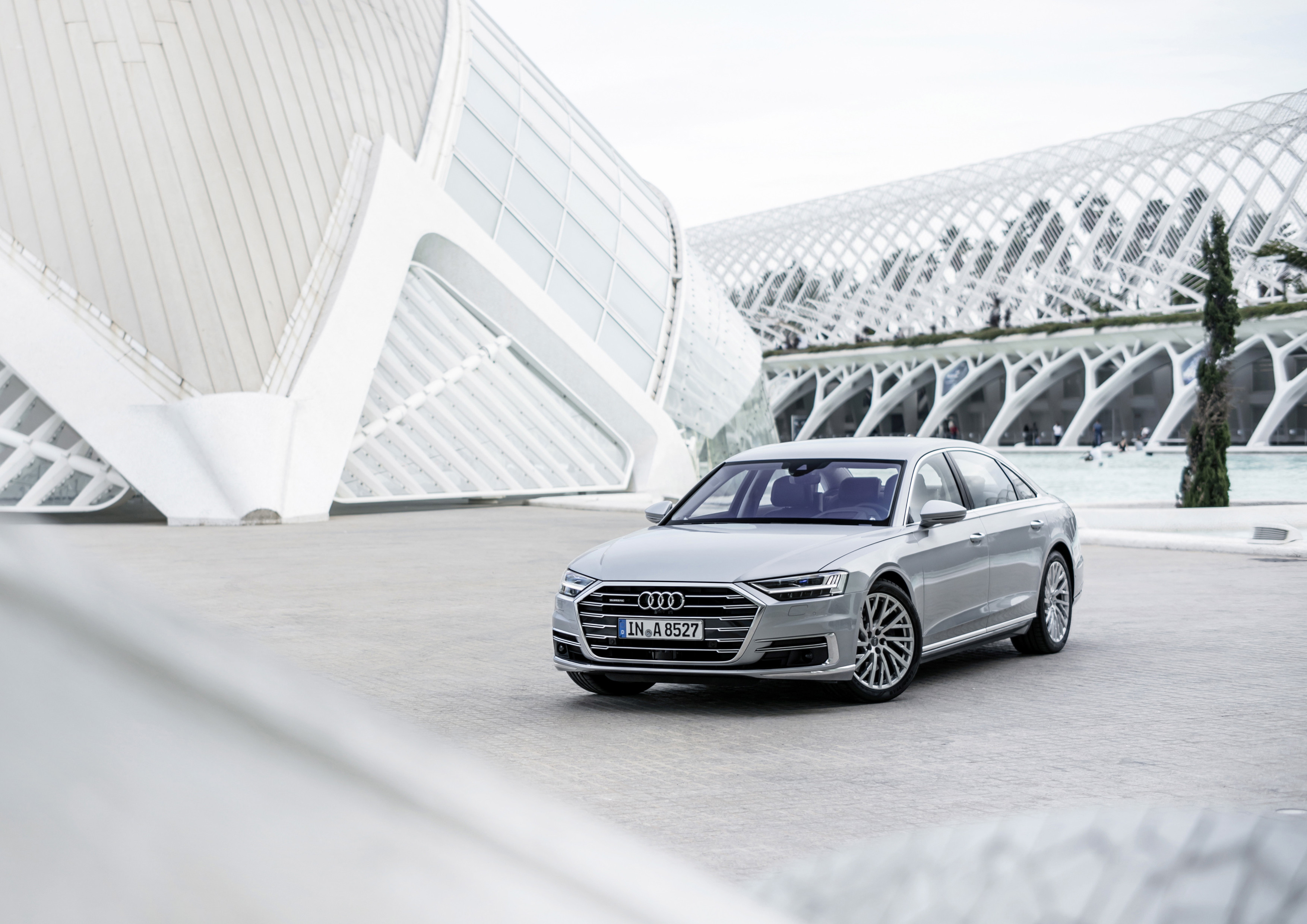 Audi A8 Dünyada yılın lüks otomobil seçildi