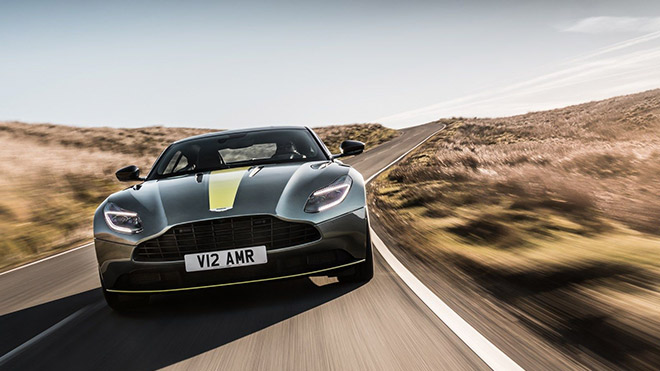 Aston Martin DB11'in AMR versiyonu tanıtıldı