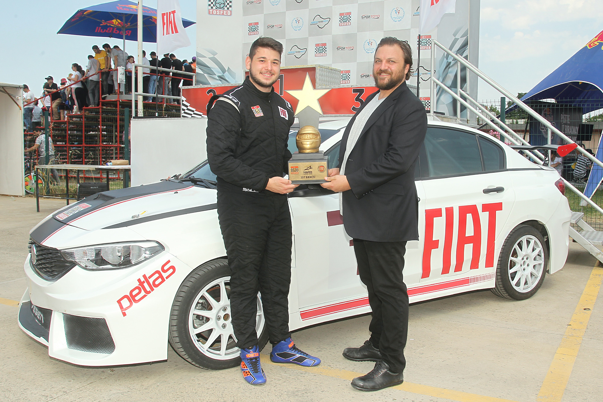 TOSFED'in ilk yıldızı Onat Telkenar oldu