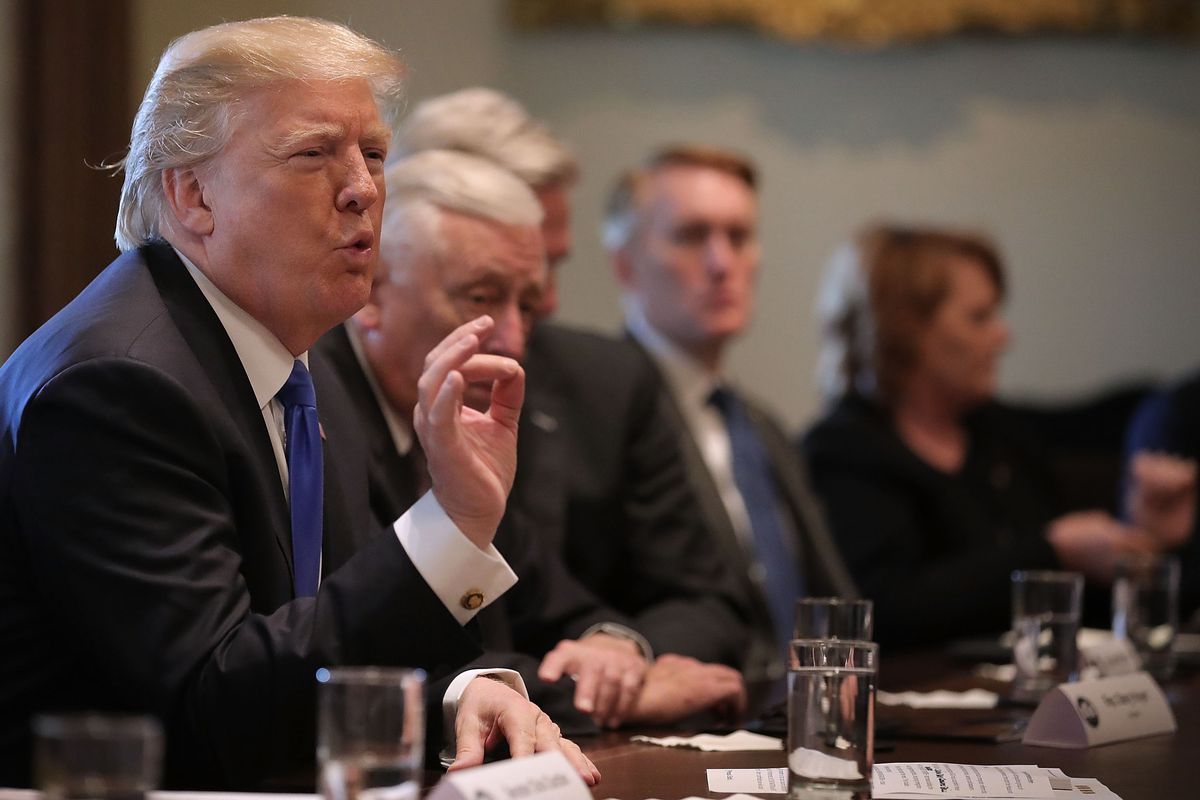 Trump'tan Avrupalı otomobil markalarına tehdit