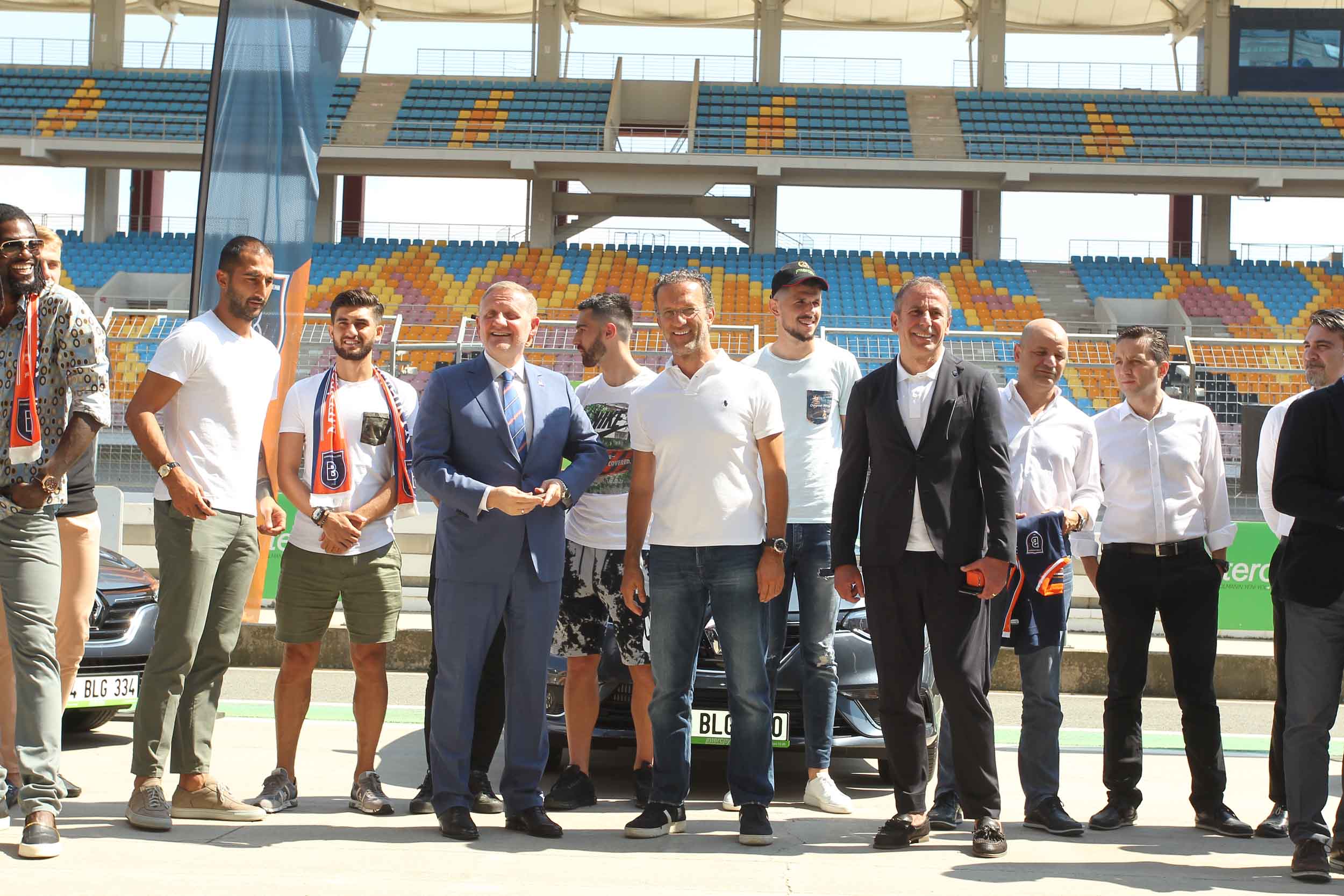 Intercity’den Başakşehir Futbol Kulübü’ne 20 otomobil