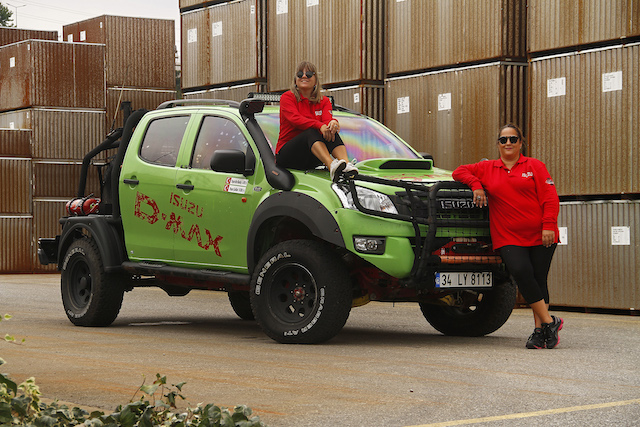 Isuzu D-MAX ve kadın pilotları Transanatolia için hazır