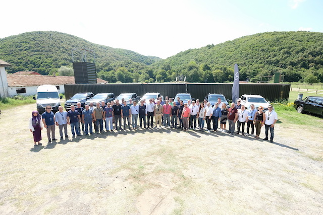 Mercedes ticari araçları filo müşterileri ile buluştu