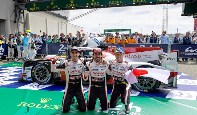 Mobil 1'in desteği ile Alonso Le Mans'ta zafere ulaştı