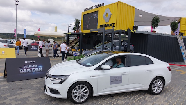 “YILIN OTOMOBİLİ”  Roadshow’da!