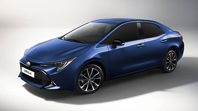 Yeni Toyota Corolla Sedan'dan ilk görüntüler