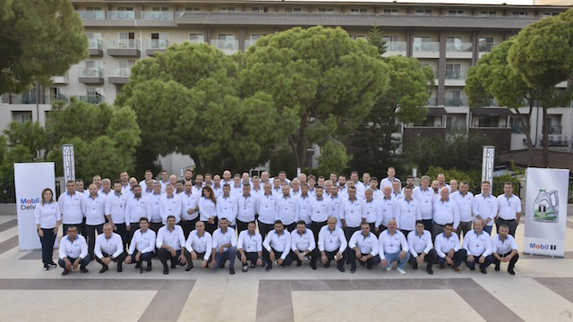 Mobil 1 servisleri bir araya geldi