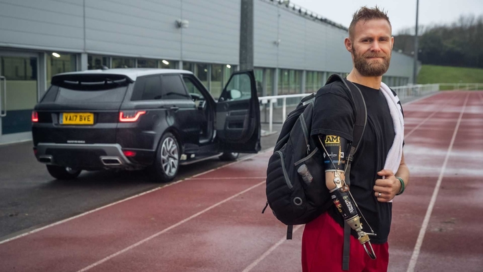 Land Rover engelli sürücüler için otomatik kapı geliştirdi