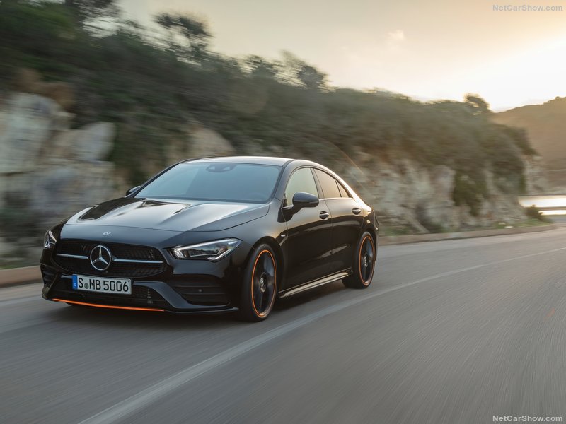 Mercedes yeni CLA'yı tanıttı