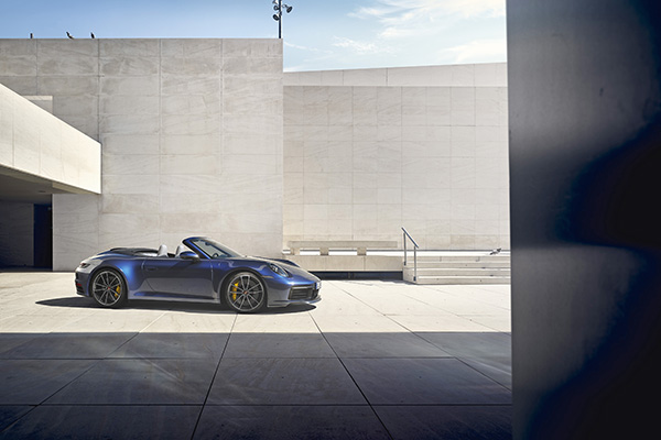 Yeni Porsche 911 Cabriolet yollara çıkıyor