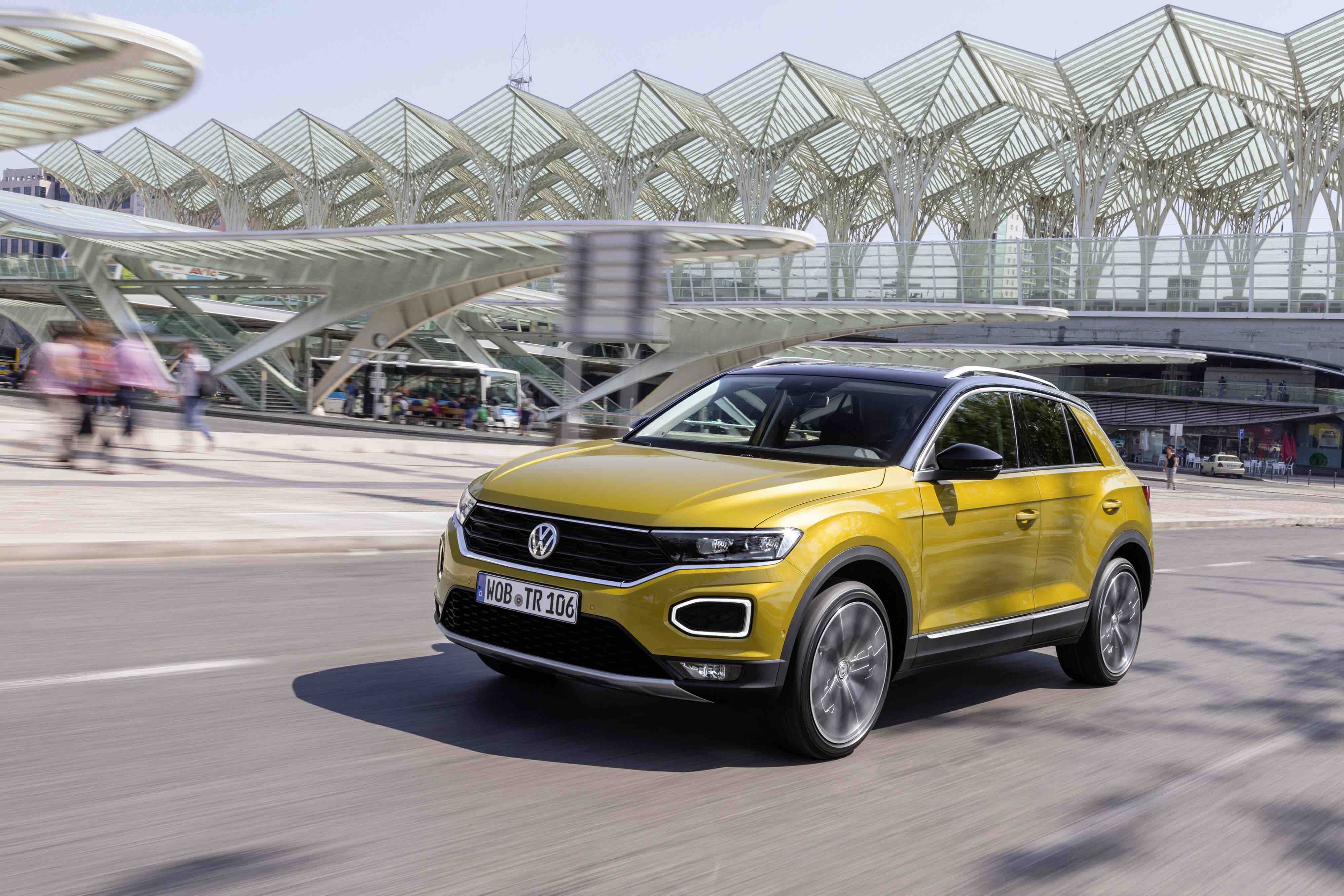 Volkwagen’in yeni SUV’u T-Roc satışa sunuldu!