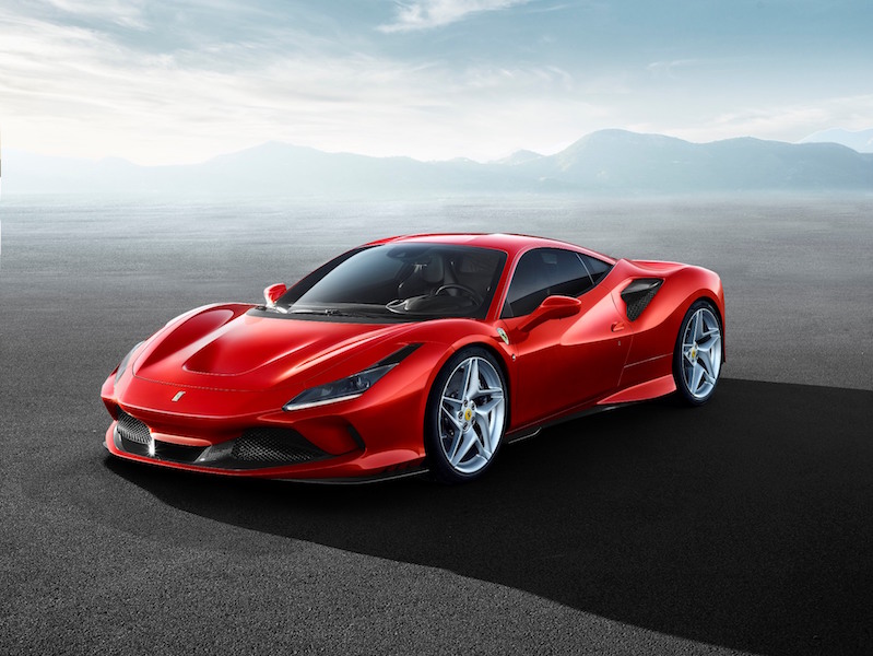 Yeni Ferrari F8 Tributo Cenevre'de şov yapacak