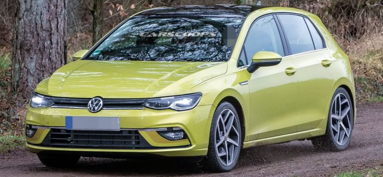 Yeni Volkswagen Golf MK8 kamuflajsız görüntülendi