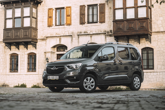Yeni Opel Combo Türkiye'de satışa sunuldu!