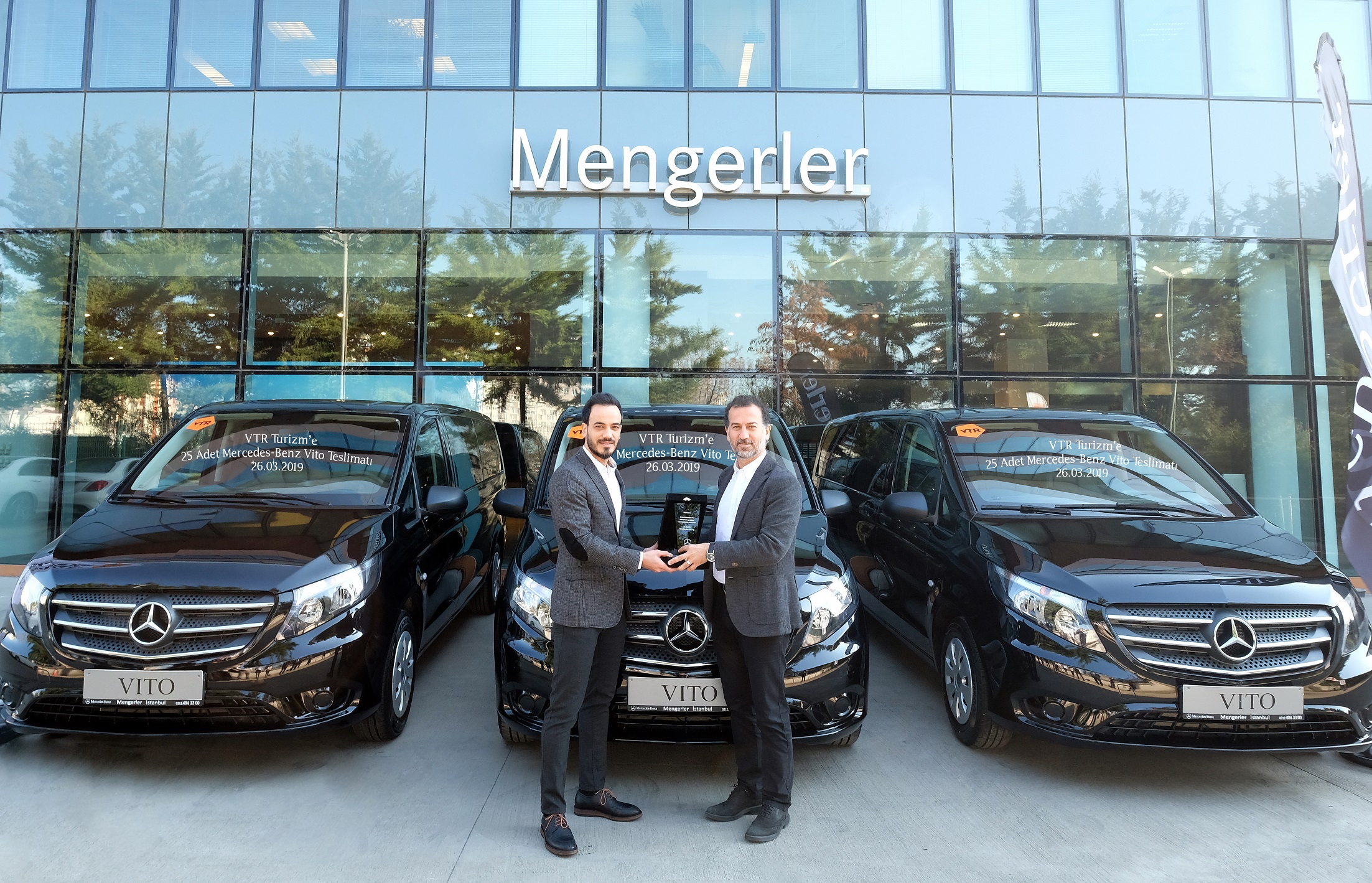 Mercedes-Benz Türk'ten VTR Turizm'e 25 adetlik Vito satışı