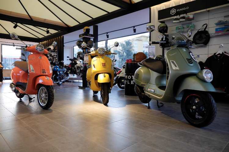 Piaggio Grup, Motoplex mağazalarına yenilerini ekliyor