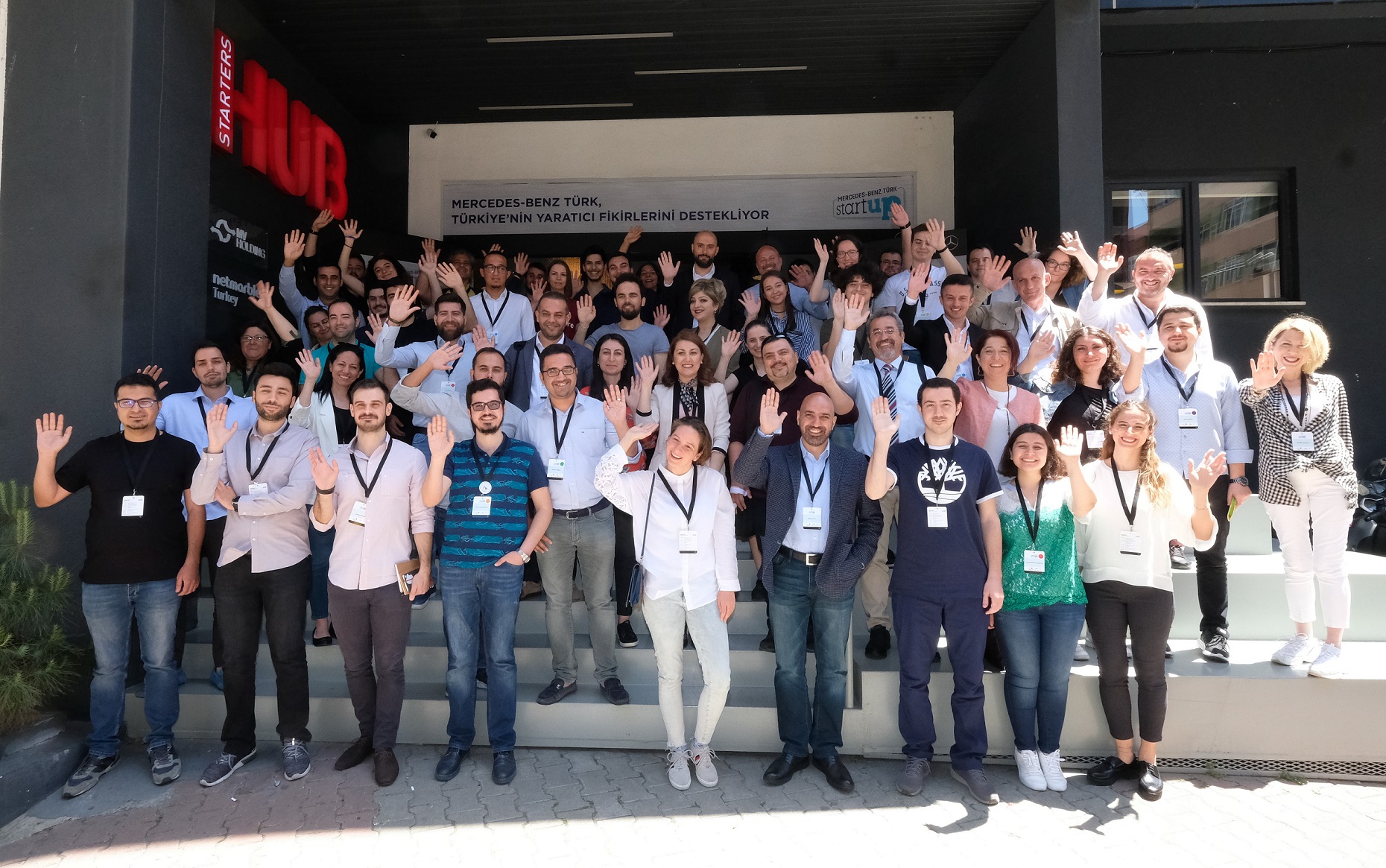 Mercedes-Benz Türk StartUP 2019’da 60 girişimci eğitim kampında buluştu