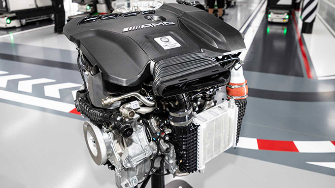 Mercedes-AMG'den 416 HP gücünde 4 silindirli yeni motor