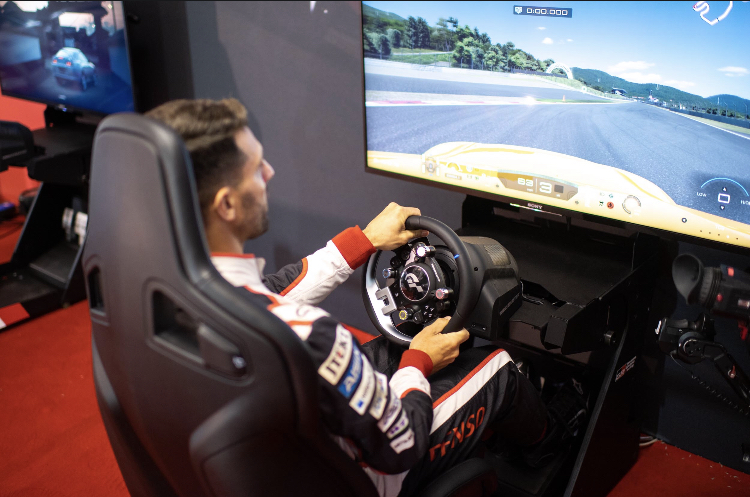 Toyota yeni simülatörüyle e-spor’u yaygınlaştırıyor