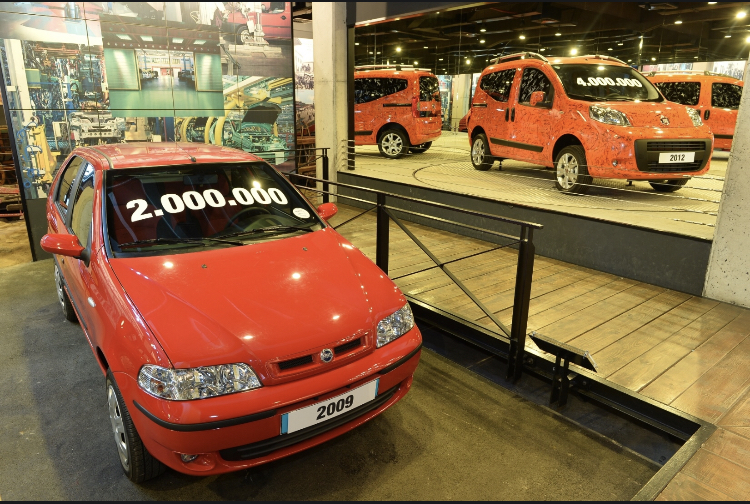 Tofaş Bursa Anadolu Arabaları Müzesi ziyaretçilerini bekliyor