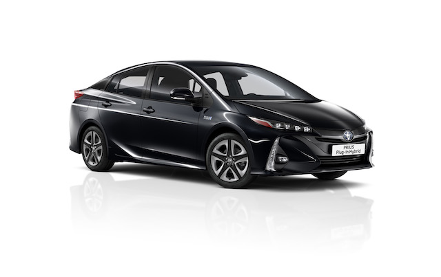 Yenilenen Prius Plug-in hybrid 45 km menzil sunacak