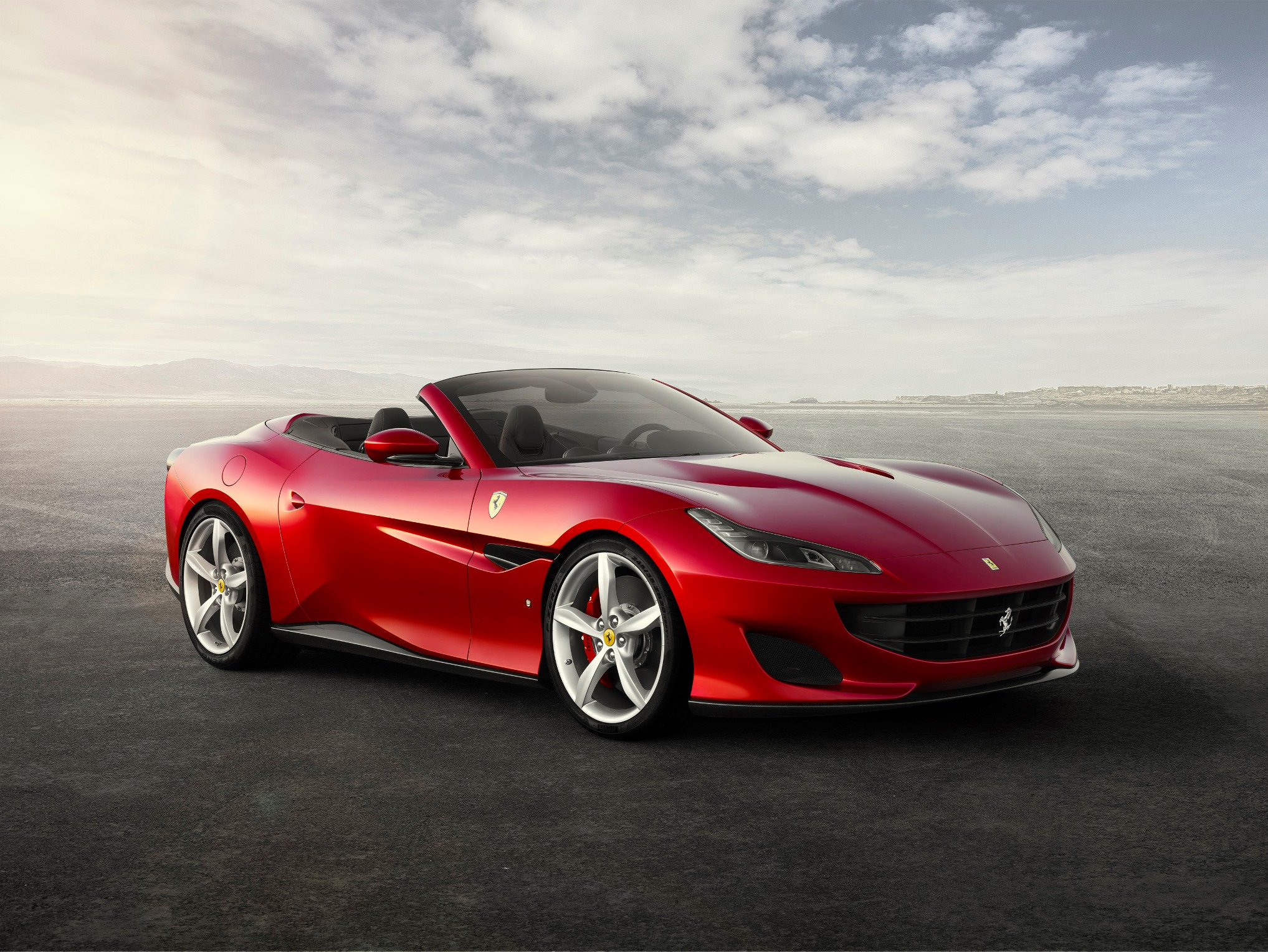 Ferrari Portofino Ödüle Doymuyor!