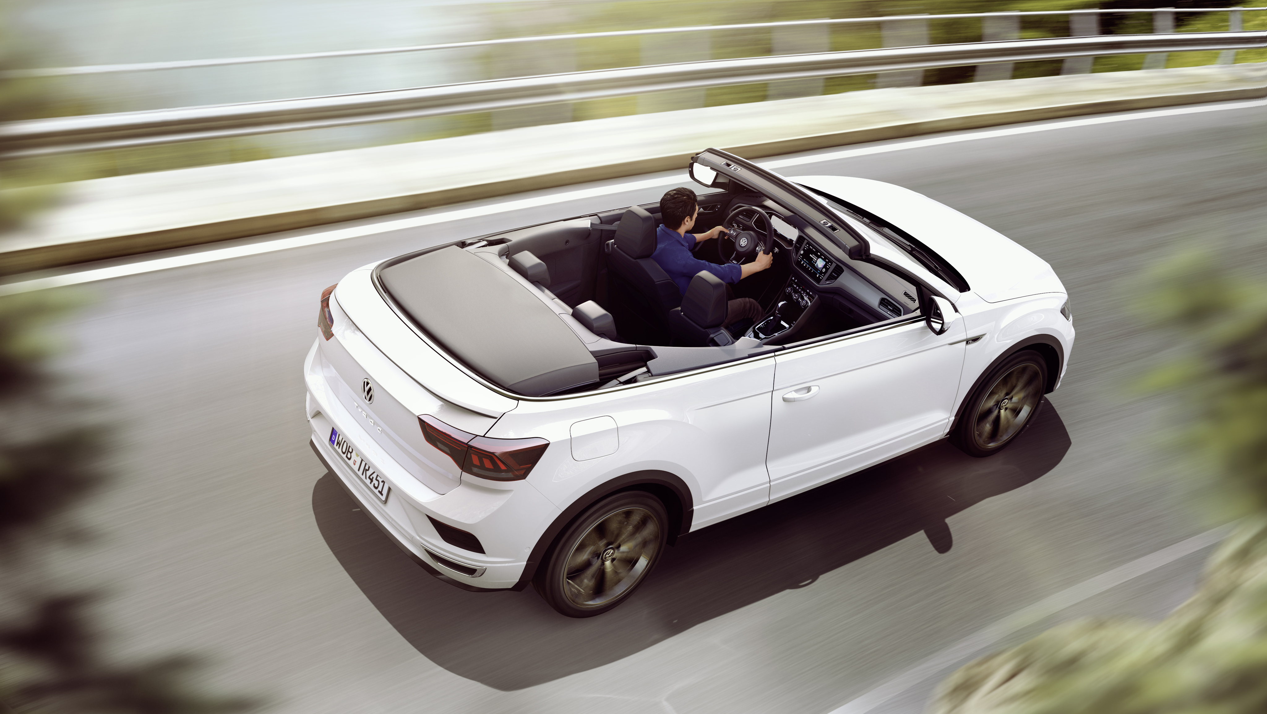 Yeni T-Roc Cabriolet ilk kez Frankfurt Otomobil Fuarında Sergilenecek