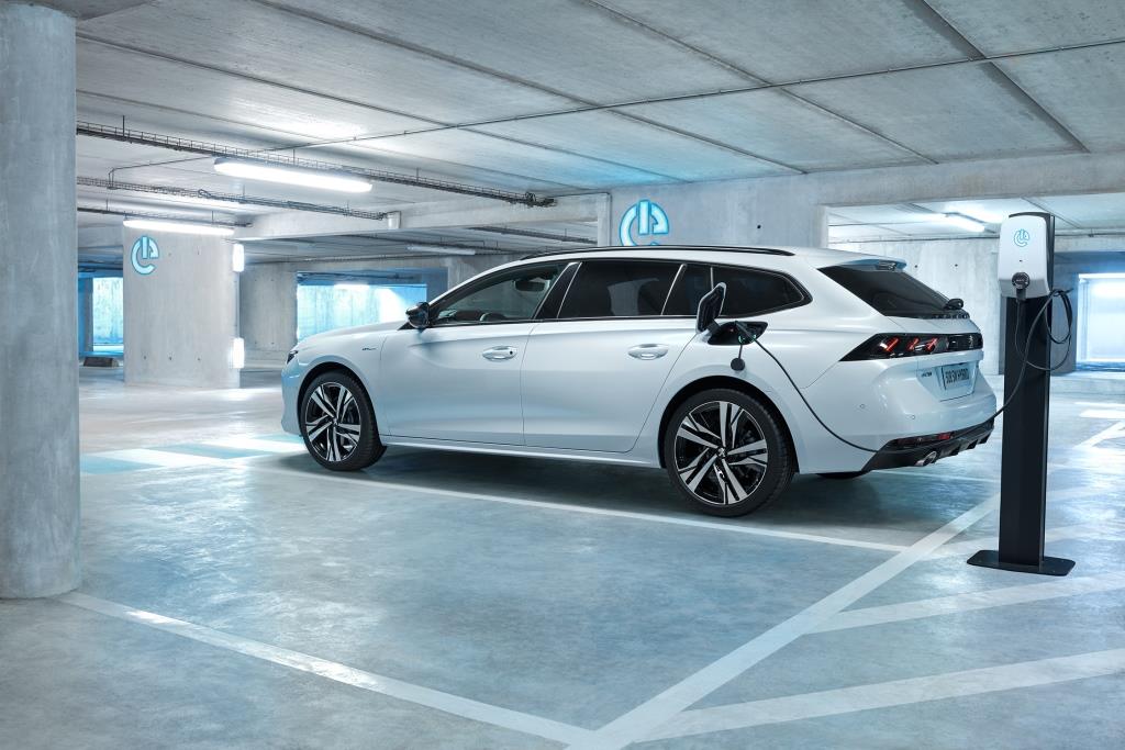 Şarj edilebilir hibrit:PEUGEOT 508 HYBRID VE 508 SW HYBRID