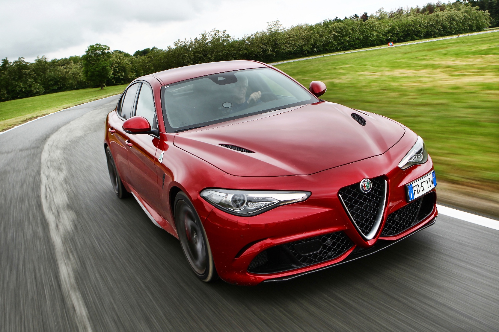 Alfa Romeo Giulia’ya Ödül!