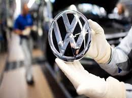 VW Türkiye kararını bir kez daha erteledi