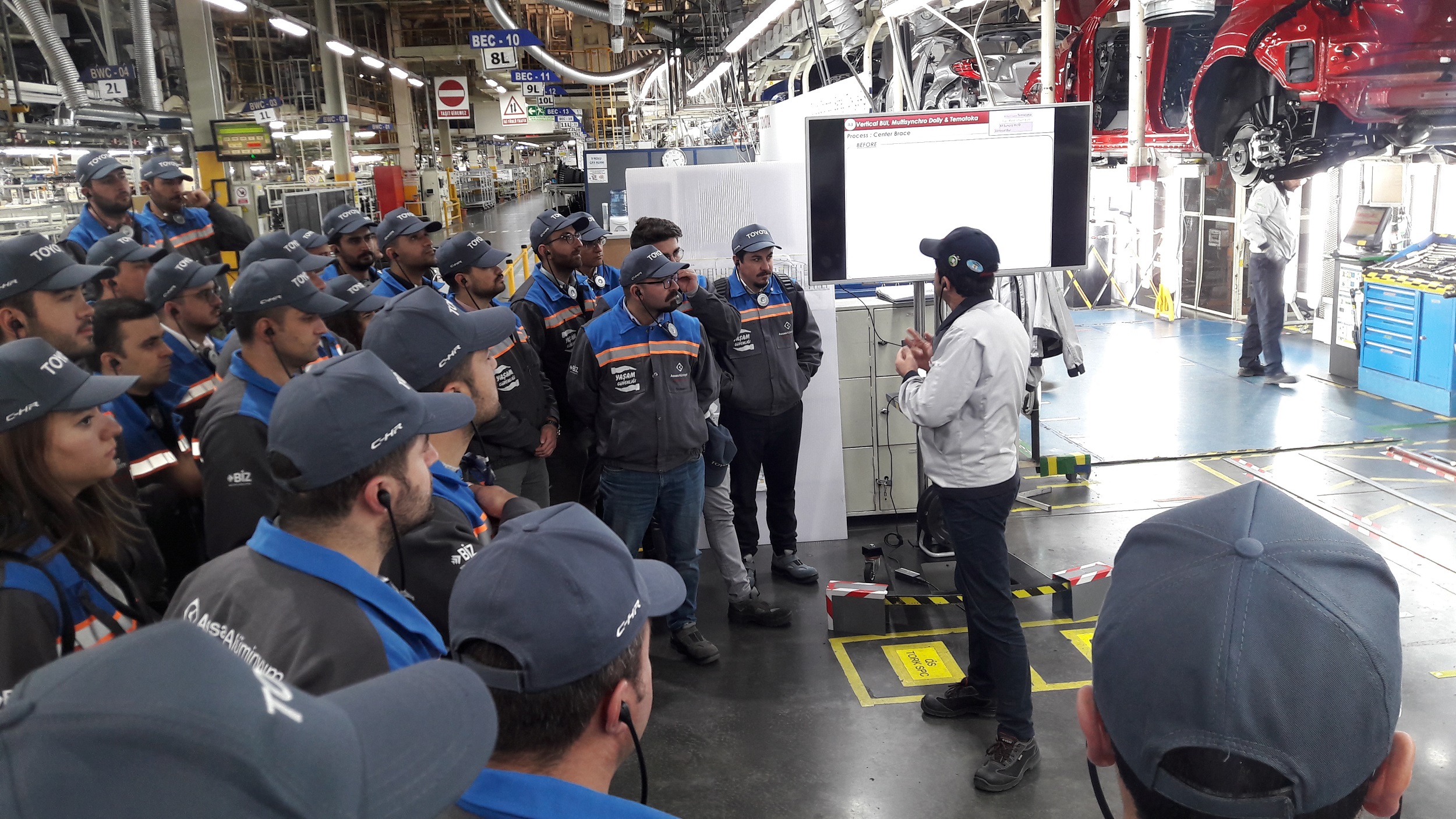 Fabrika turuyla eğitime katkı!..