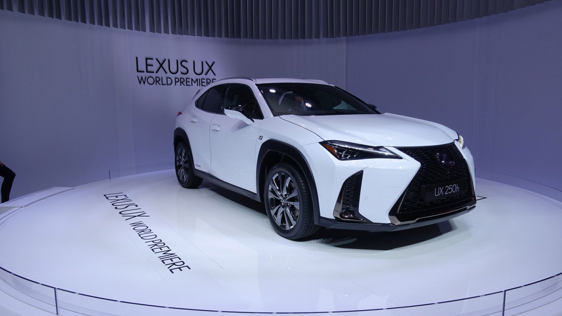 Lexus Cenevre’de üç yeni modeliyle görücüye çıkacak