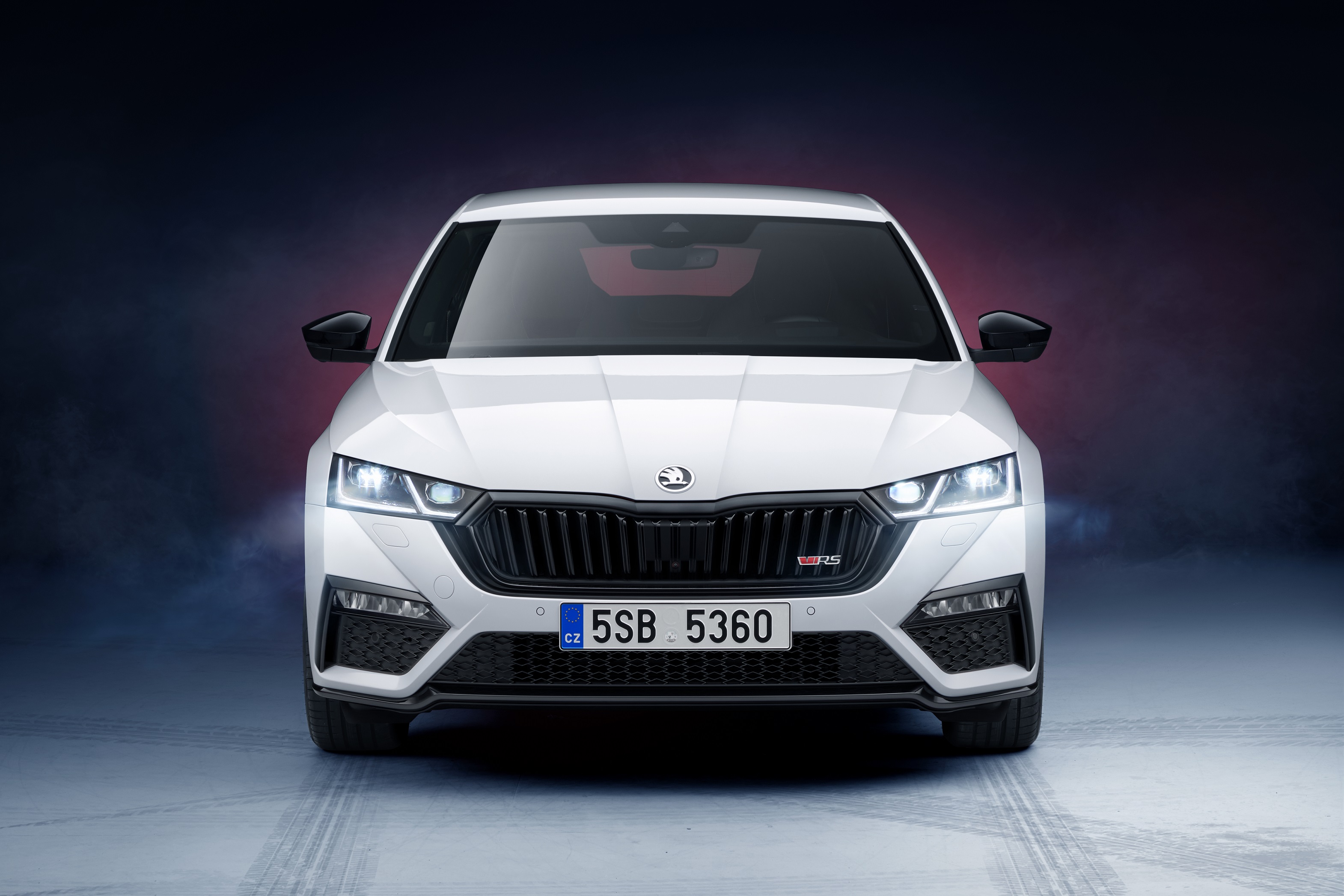 SKODA Performans Odaklı OCTAVIA RS iV Plug-in Hybrid Modelini Tanıttı