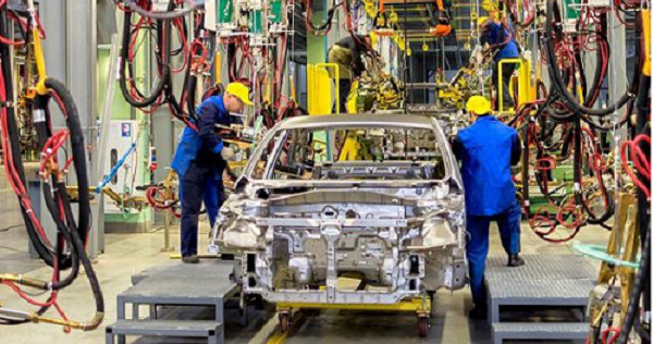 Fiat İtalya'daki 4 fabrikasını kapattı