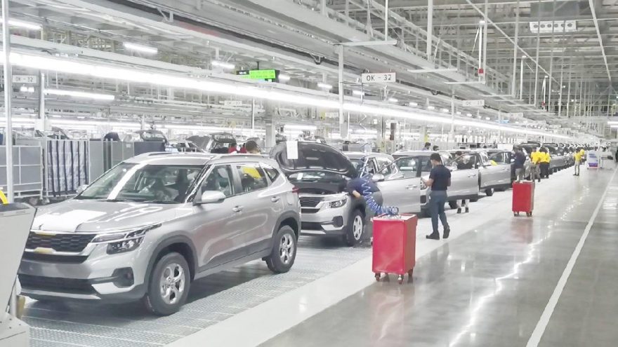 Hyundai ve Kia Avrupa'da üretimi durdurdu..