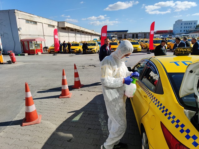 Havalimanı Taksileri Koronavirüse Karşı Dezenfekte Edildi