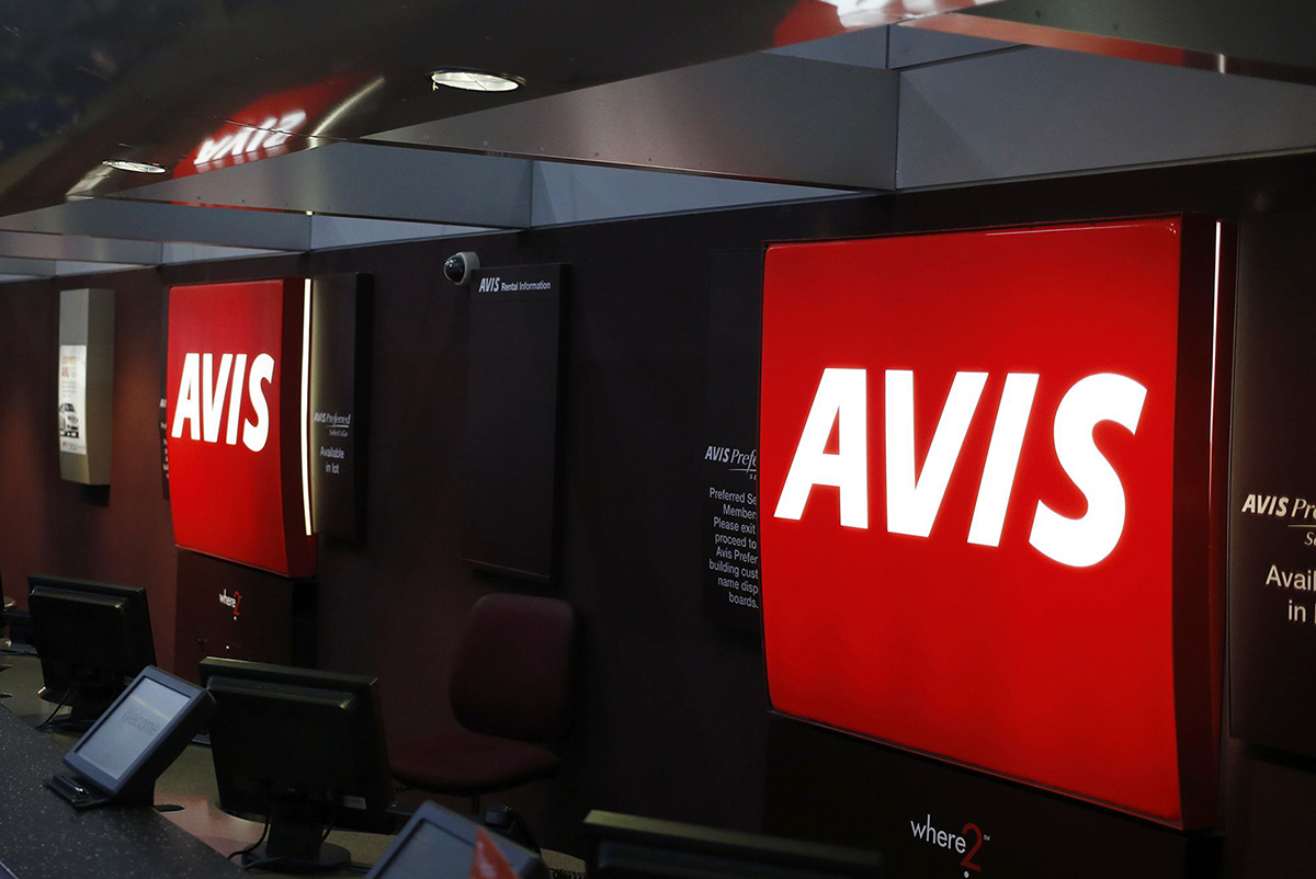 Hertz ve Avis, çalışanlarını çıkarmaya başladı.
