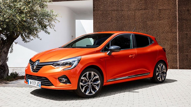 Yeni Renault Clio, VW Golf'ü solladı!