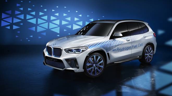 BMW Hidrojen yakıtlı X5'i duyurdu!